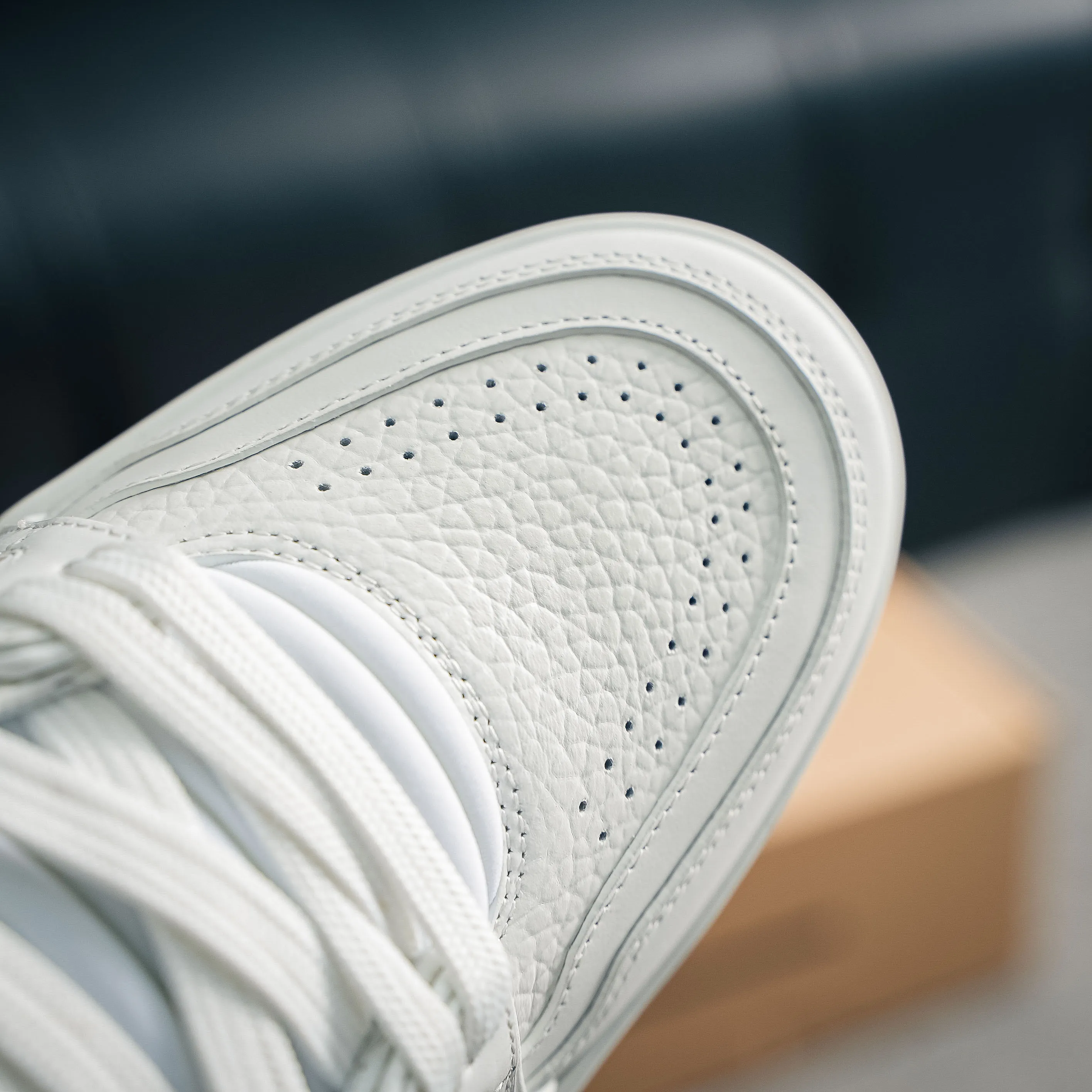 # LV Trainer Series Sneakers New Arrival ZP Shoes NFC 1:1 、